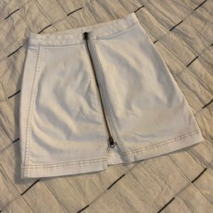Women’s White Free People Denim Skirt w Zipper Down The Middle